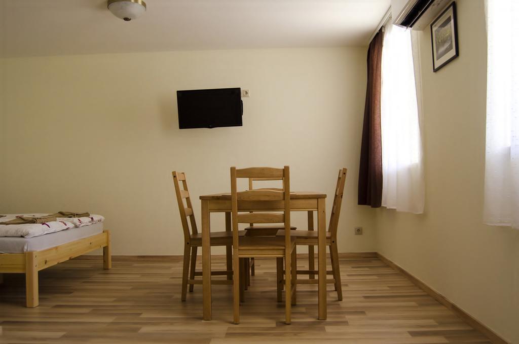 Csongradi Vendegvaro Apartmanok, Szarka Haz 외부 사진