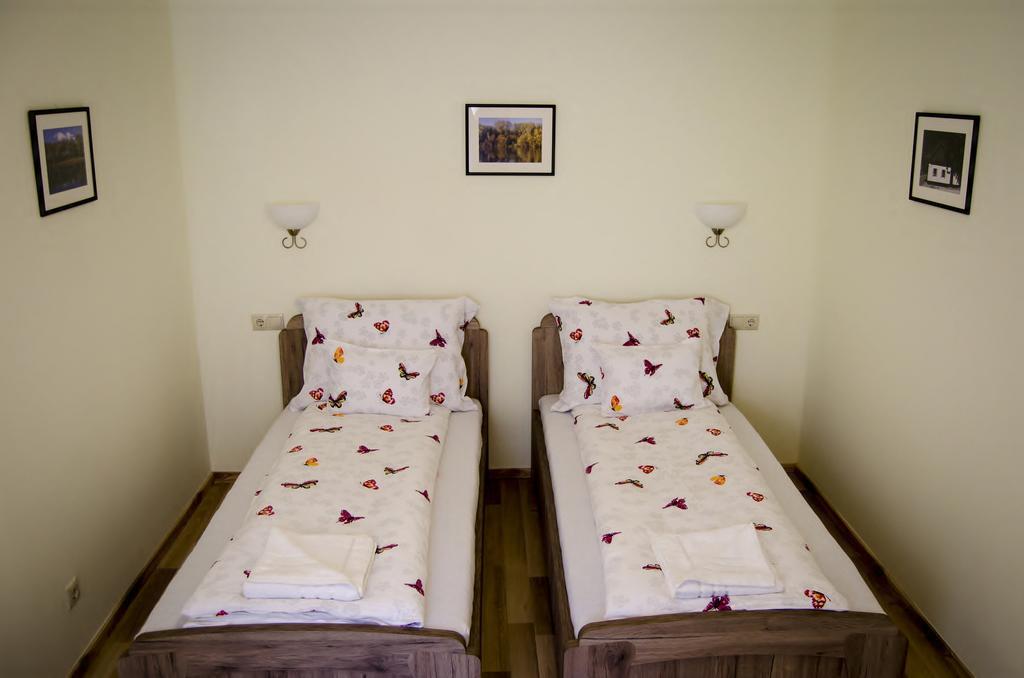 Csongradi Vendegvaro Apartmanok, Szarka Haz 외부 사진