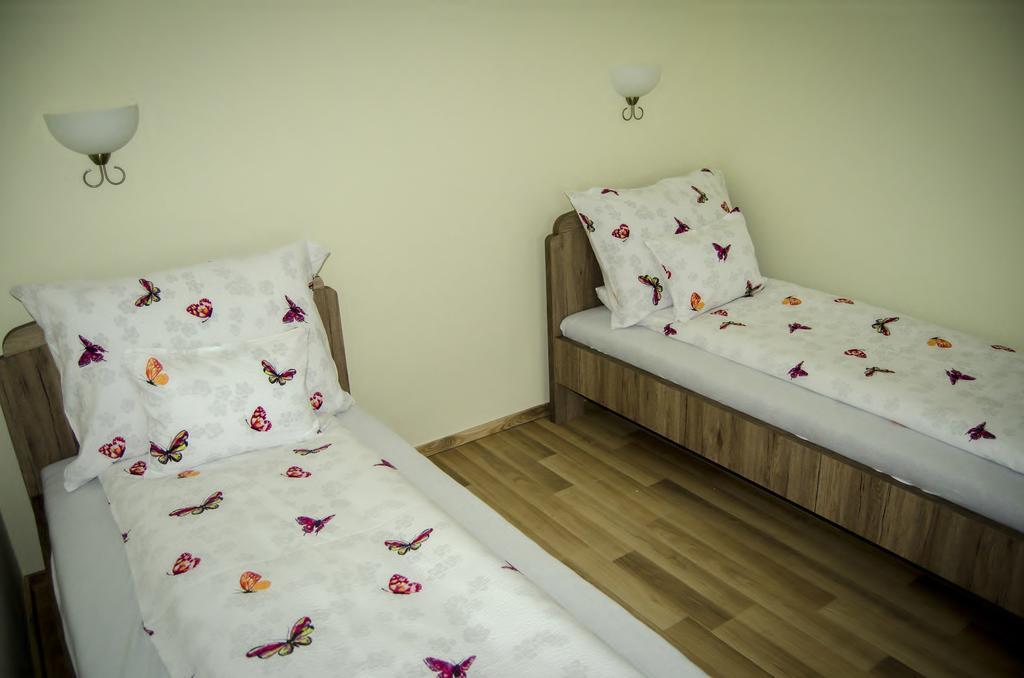 Csongradi Vendegvaro Apartmanok, Szarka Haz 외부 사진