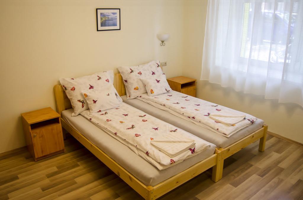 Csongradi Vendegvaro Apartmanok, Szarka Haz 외부 사진