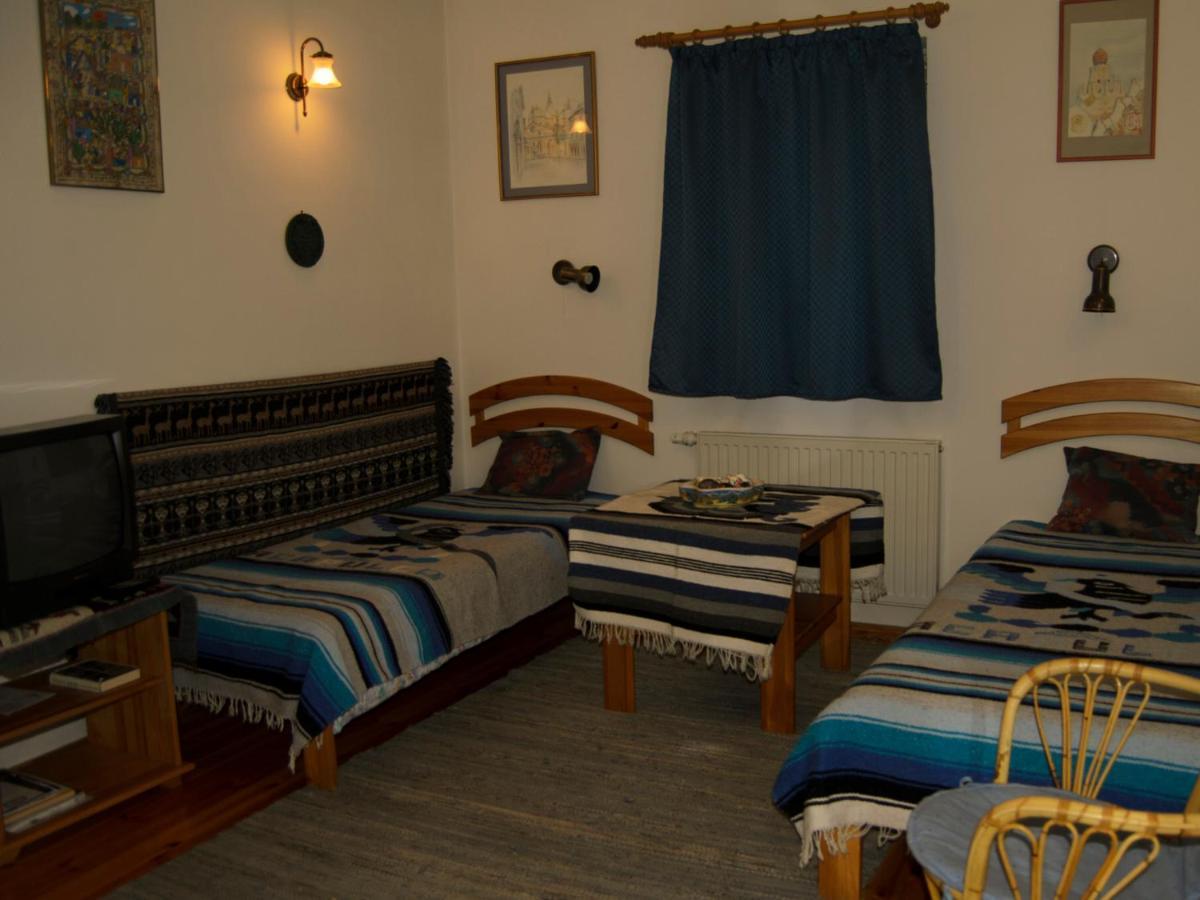 Csongradi Vendegvaro Apartmanok, Szarka Haz 외부 사진