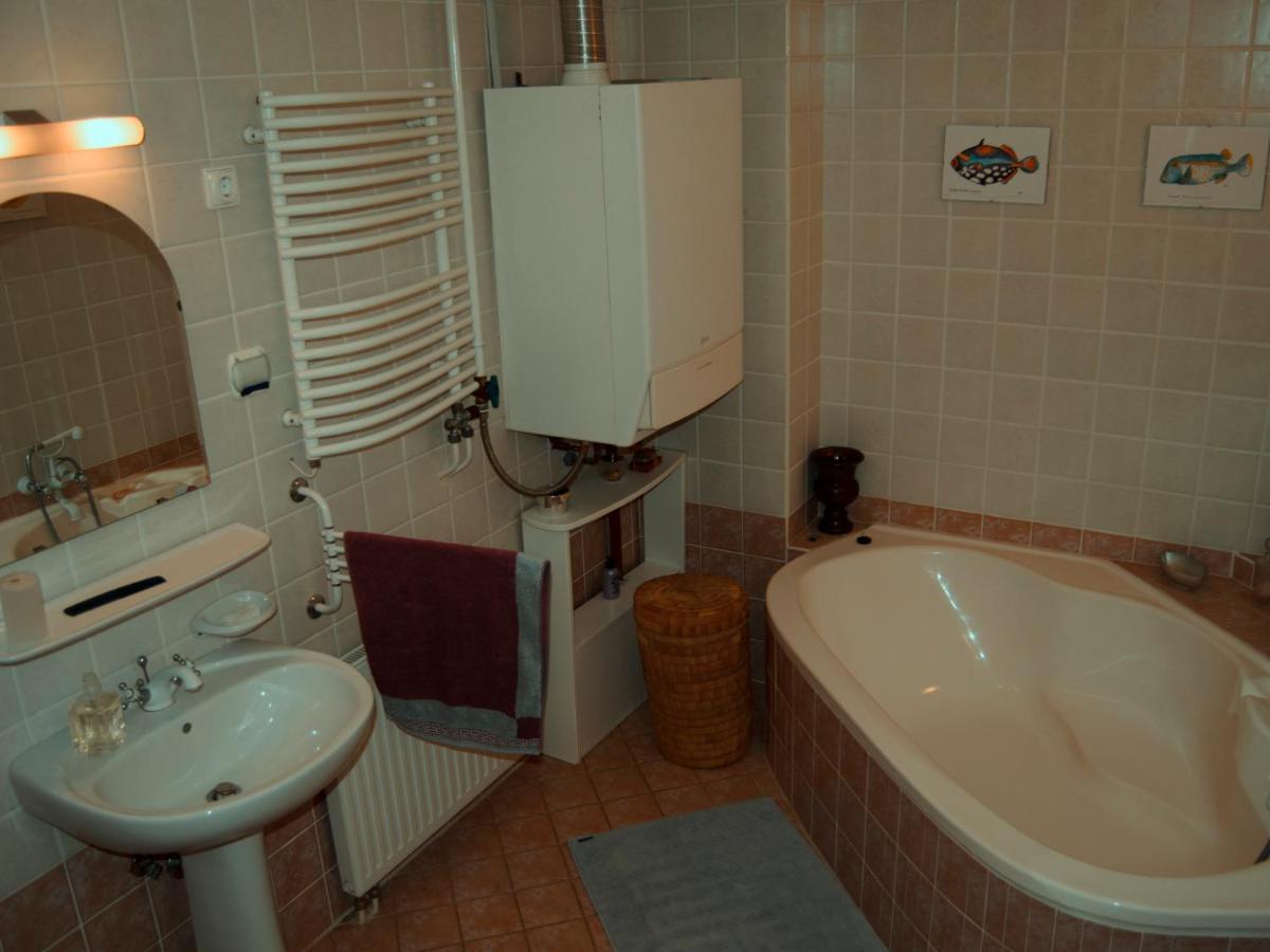 Csongradi Vendegvaro Apartmanok, Szarka Haz 외부 사진